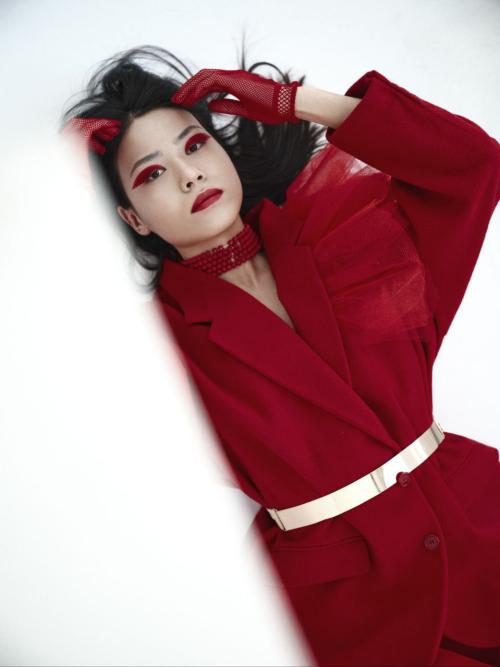 Crimson Avant-Garde Statement - фото 4