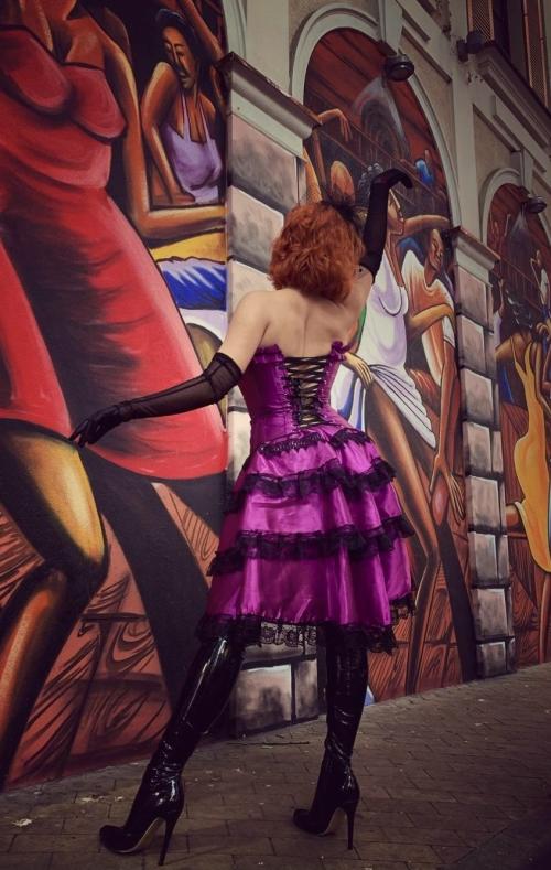 Gothic Amethyst Burlesque - фото 2