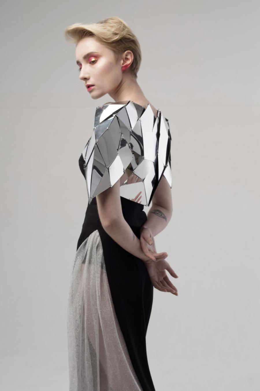 Mirror Shard Aristocrat - фото 1