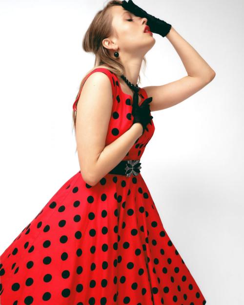 Scarlet Polka Dot Noir - фото 2